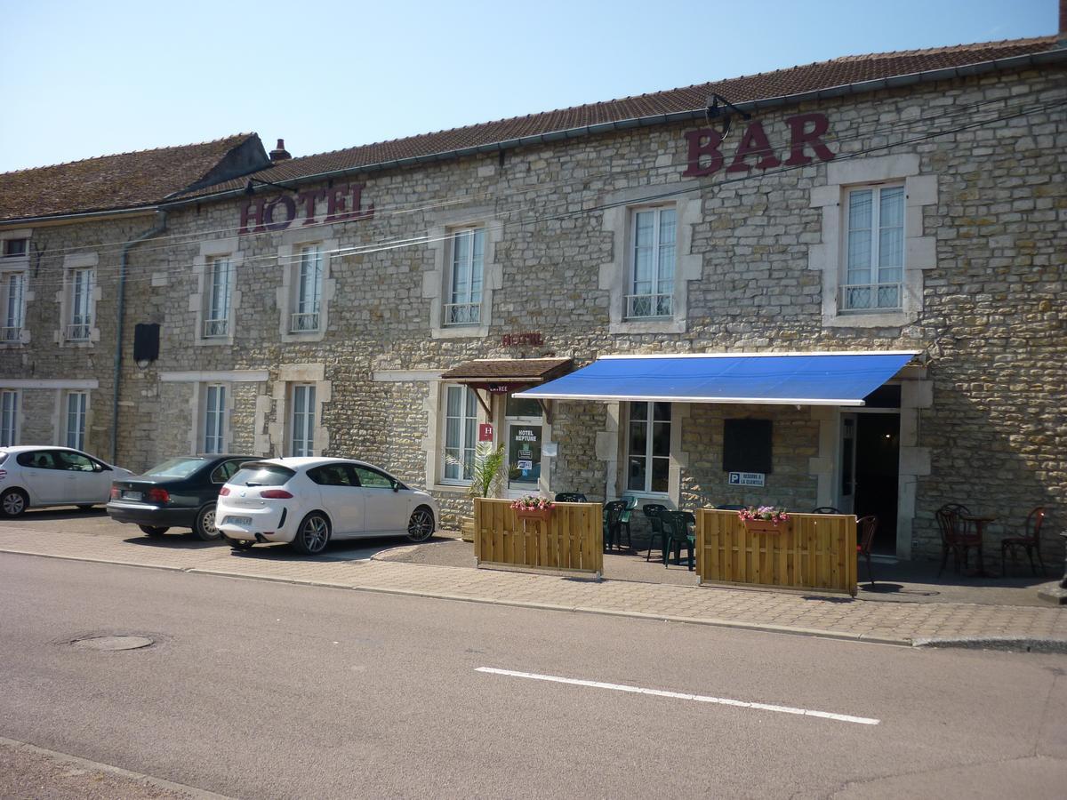 Hotel Neptune Montbard Exterior photo